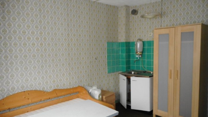 PROV.-FREI - RMH mit Sanierungsbedarf, Erweiterungspotential, Wunschgärtchen im kl.Stadtteil Kölns