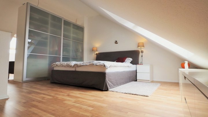 RESERVIERT: Neuwertig - Modern - Gepflegt - Gute Lage!