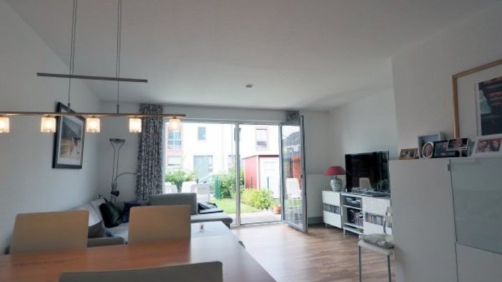 RESERVIERT: Neuwertig - Modern - Gepflegt - Gute Lage!