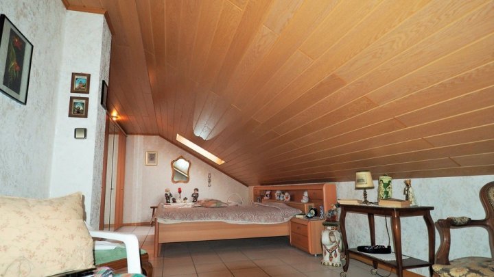 ++ GROSSZÜGIGE DOPPELHAUSHÄLFTE mit VIEL POTENTIAL! ++