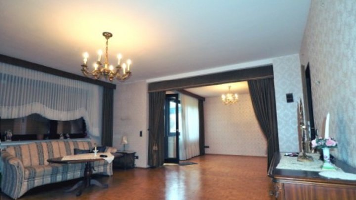 ++ GROSSZÜGIGE DOPPELHAUSHÄLFTE mit VIEL POTENTIAL! ++